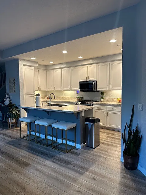 825 Almond Rd — Photo 2