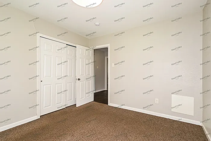 7345 Hawthorne Ave — Photo 9