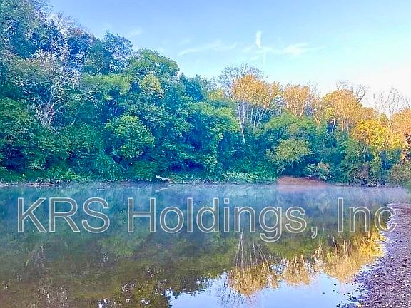 5th image of 310 Riverbend Dr APT 2E