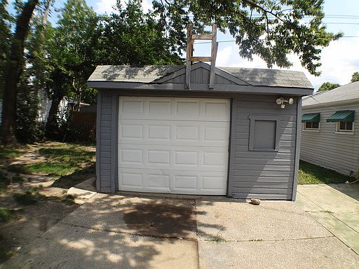 5th image of 11922 Summerland Ave