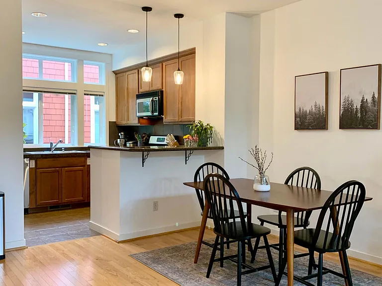 6522B 24th Ave NE — Photo 5