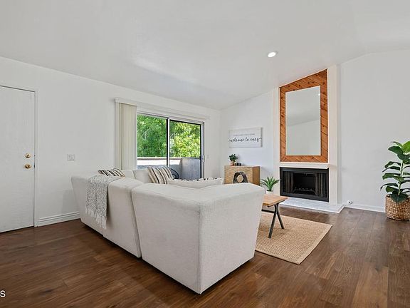 2nd image of 5117 Jefferson Sq