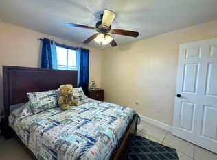 961 W 79th Pl, Hialeah, FL 33014