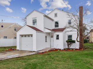 996 Henhawk Rd, BALDWIN, NY 11510