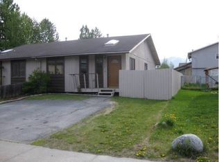 7707 Snow View Dr, Anchorage, AK 99507