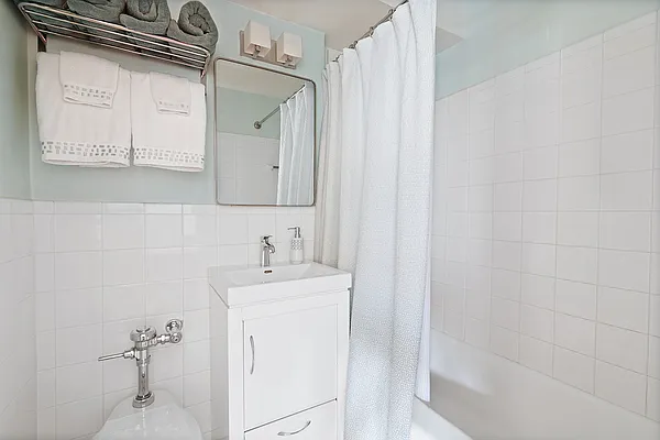 Sold by Compass | media 4