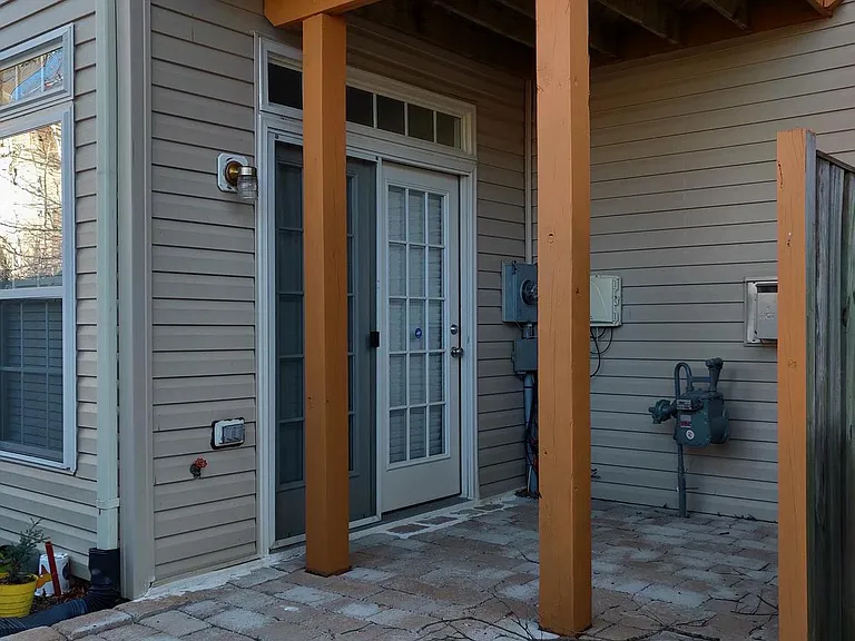4638 Odessa Dr — Photo 29
