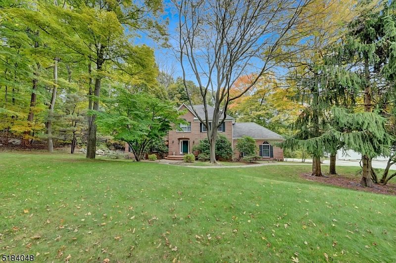 16 Stonehedge Dr, Stockholm, NJ 07460 MLS 3812557 Zillow