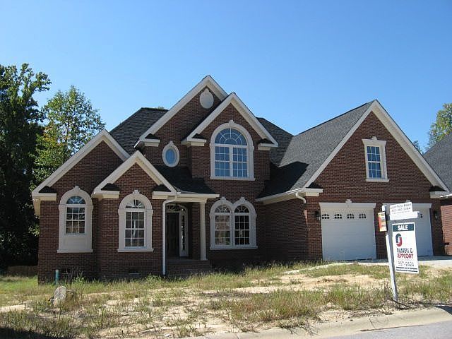 4BR/3.5BA Brick Home