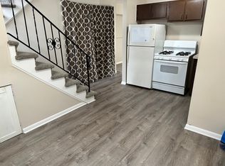 319 N Edgelawn Dr, Aurora, IL 60506