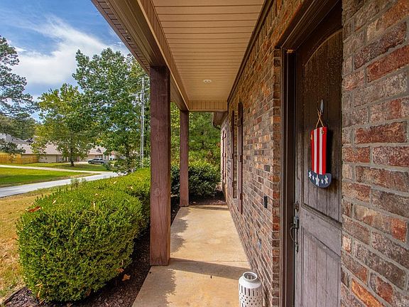 3rd image of 2012 Hickory Dr