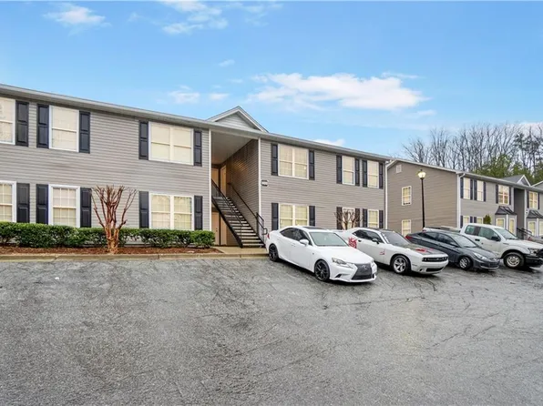 1400 Stonehaven Cir, Cartersville, GA 30121