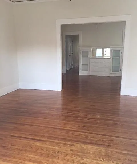 2627 S Hoover St #2627.5 — Photo 3
