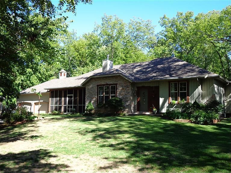 1st image of 1724 N Plantation Dr