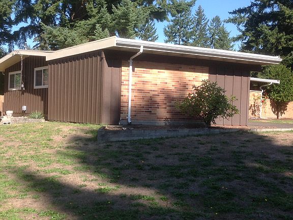 3rd image of 4108 Beechwood Dr. W.