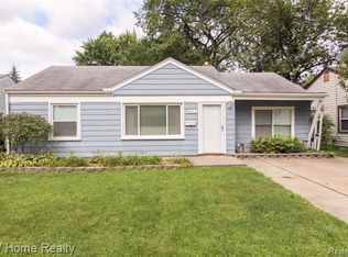 26143 Nagel St, Roseville, MI