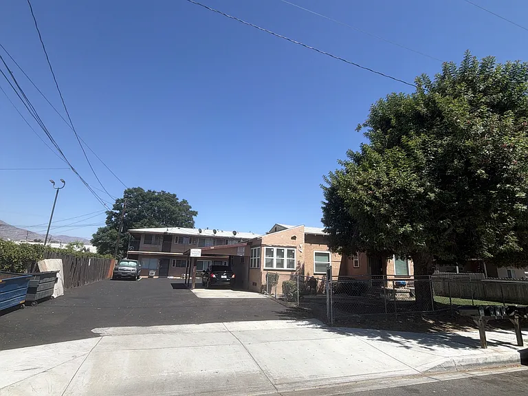 7339 McKinley St — Photo 1