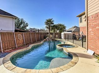 1805 Arbor Creek Dr, Garland, TX 75040