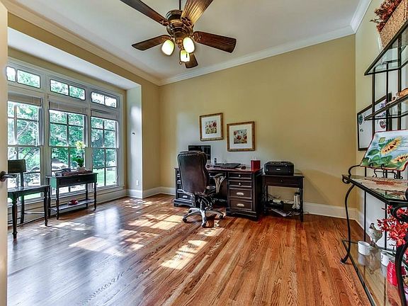 5th image of 406 Monarch Lake Dr