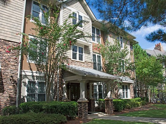 3rd image of 1020 Creekside Unit F
