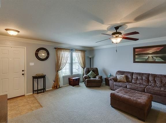5th image of 316 Blue Sage Dr