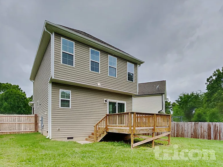 111 Cottage Ct — Photo 18