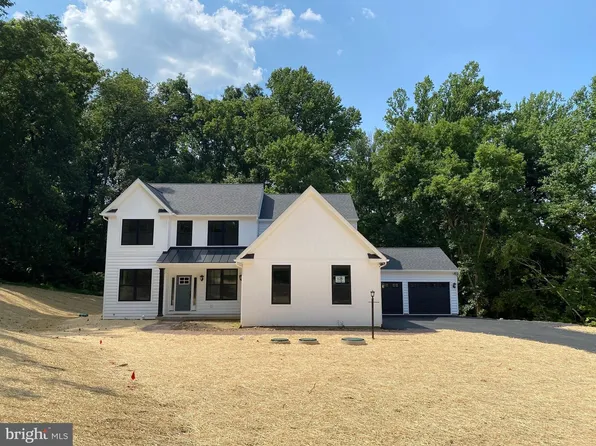 127 Bishop Rd, Pottstown, PA 19465