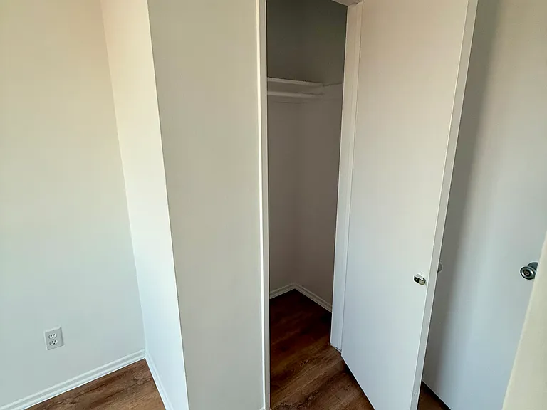 1st bedroom