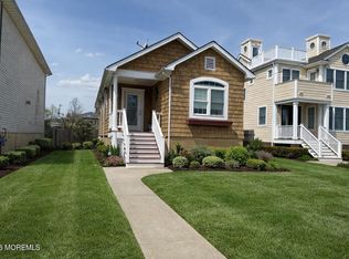 56 Waterman Ave, Rumson, NJ 07760