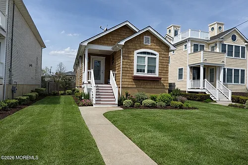 56 Waterman Ave Photo 1