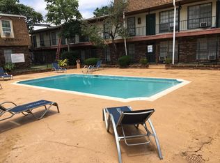 6220 Riverside Dr, Metairie, LA 70003