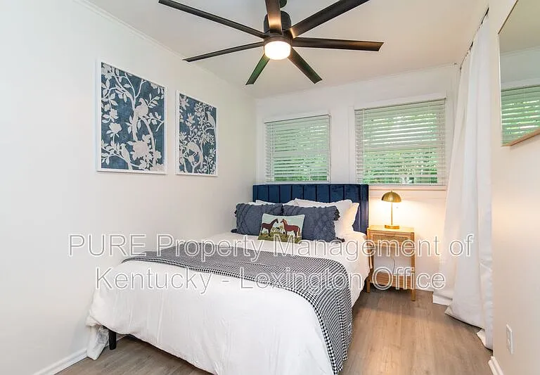 321 Mockingbird Ln — Photo 15
