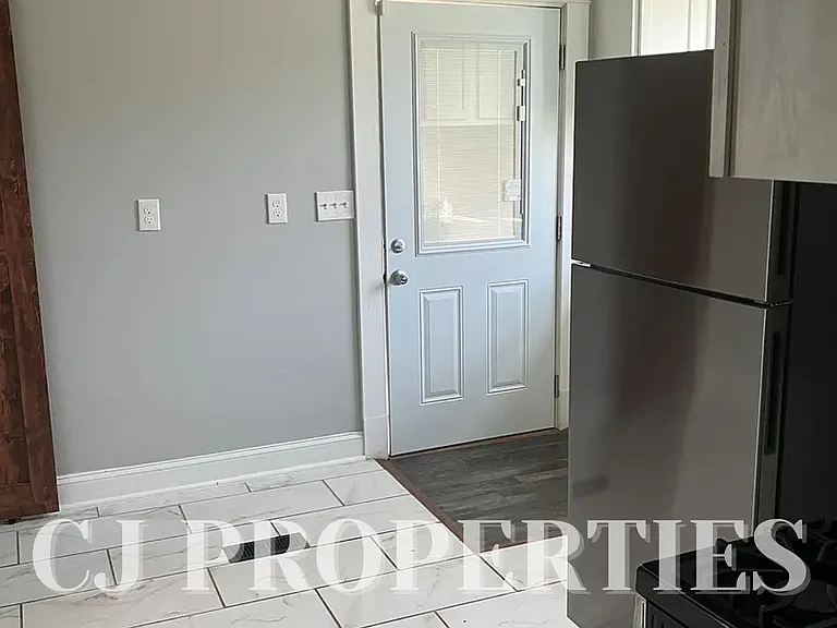 4841 Cane Run Rd — Photo 9