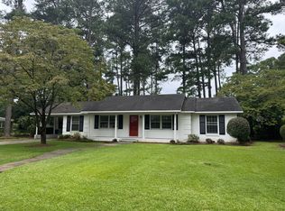 322 Kirkwood Rd, Fayetteville, NC 28303