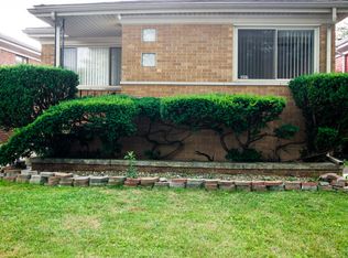 437 W 98th St, Chicago, IL 60628