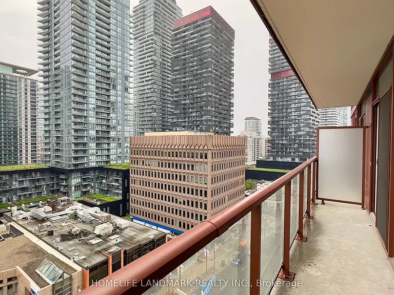 33 Helendale Ave #809 — Photo 9