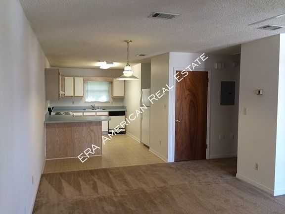 3rd image of 2809 Bradford Pl NW Unit 4