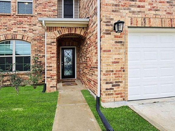 4th image of 8114 Royal Palm Ct