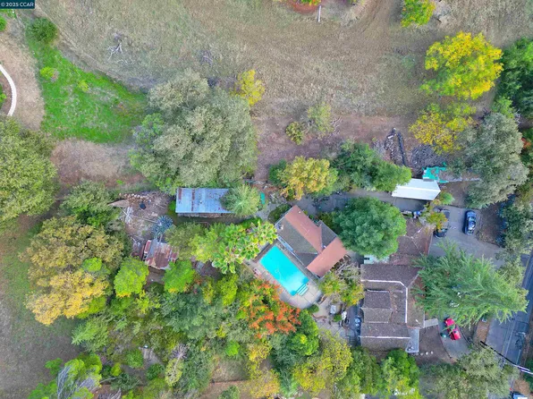 3160 Walnut Blvd, Walnut Creek, CA 94596