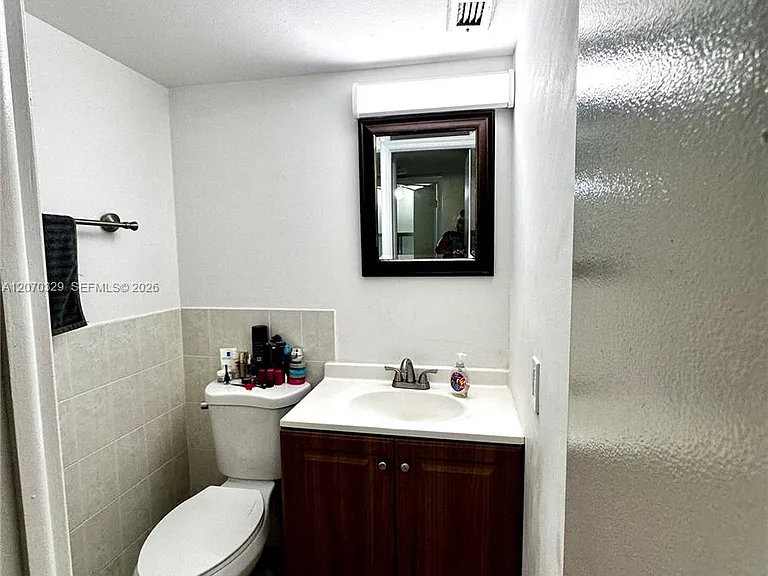 1817 S Ocean Dr #823 — Photo 8