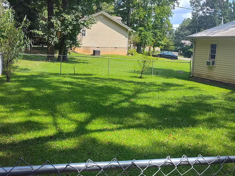 1531 Katherine St NW — Photo 17