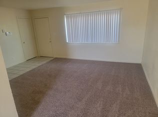 911 E Navajo St, Barstow, CA 92311