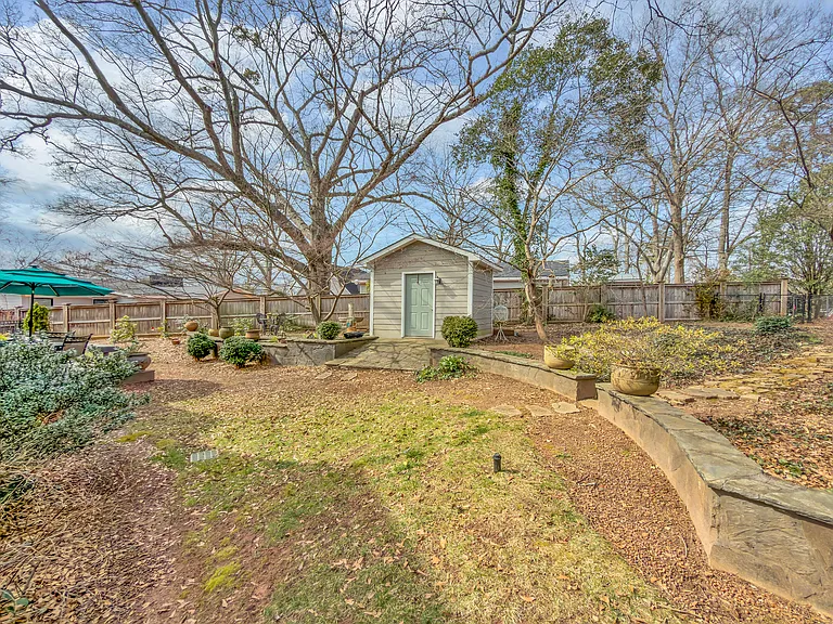 128 Rockwood Dr — Photo 44
