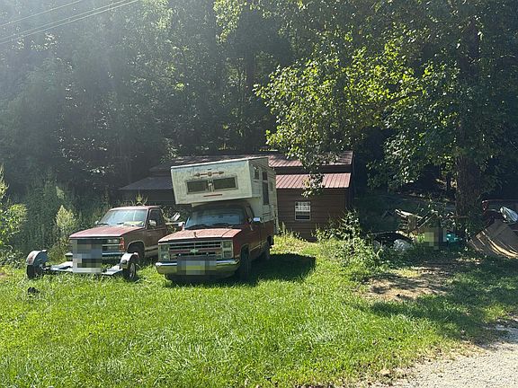 2nd image of 1978 Hoover Rd
