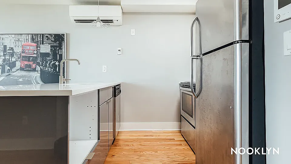 111 Erasmus Street — Photo 2