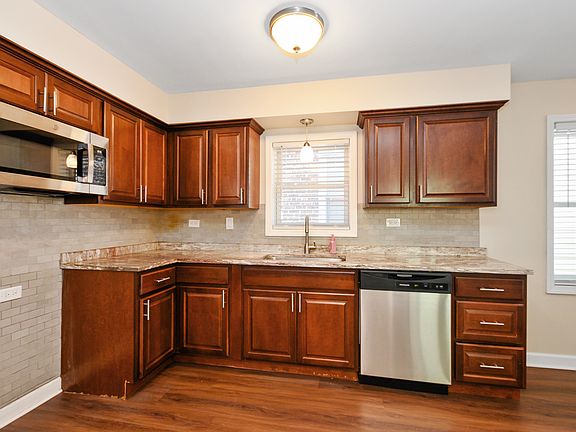 5th image of 4008 S Albany Ave