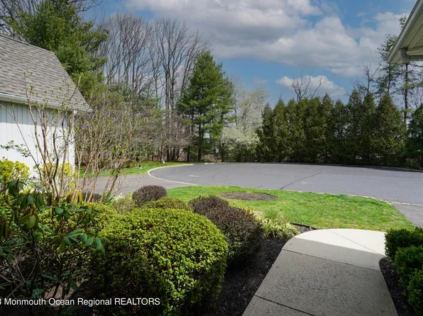28 Hickory Lane, Little Silver, NJ 07739