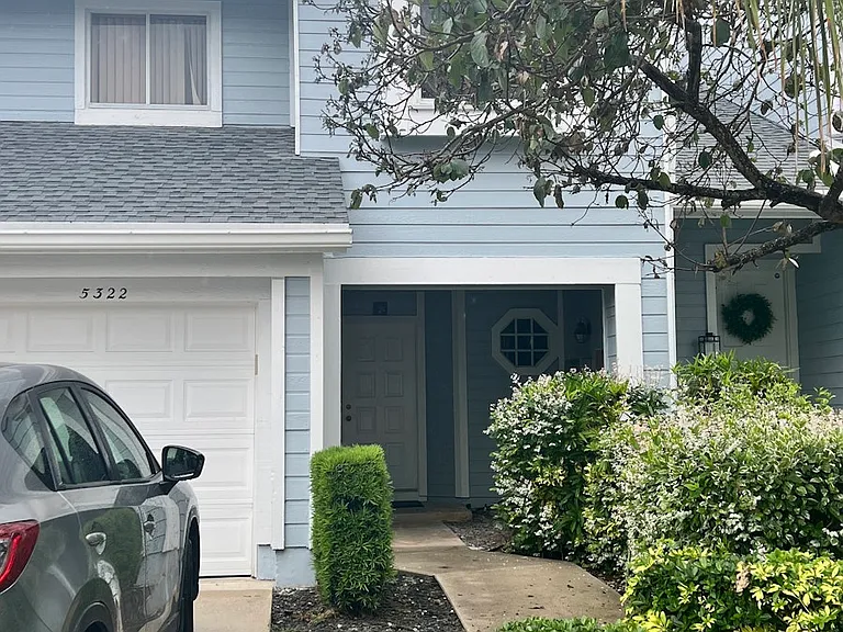 5322 Sapphire Valley — Photo 1