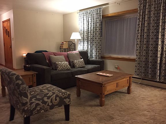Living room/bay window