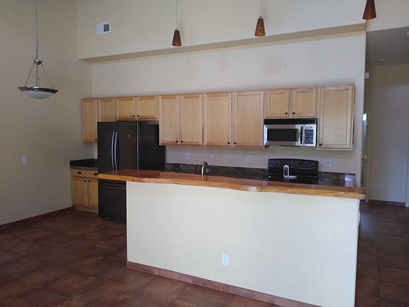 4th image of 1015 S Val Vista Dr #75
